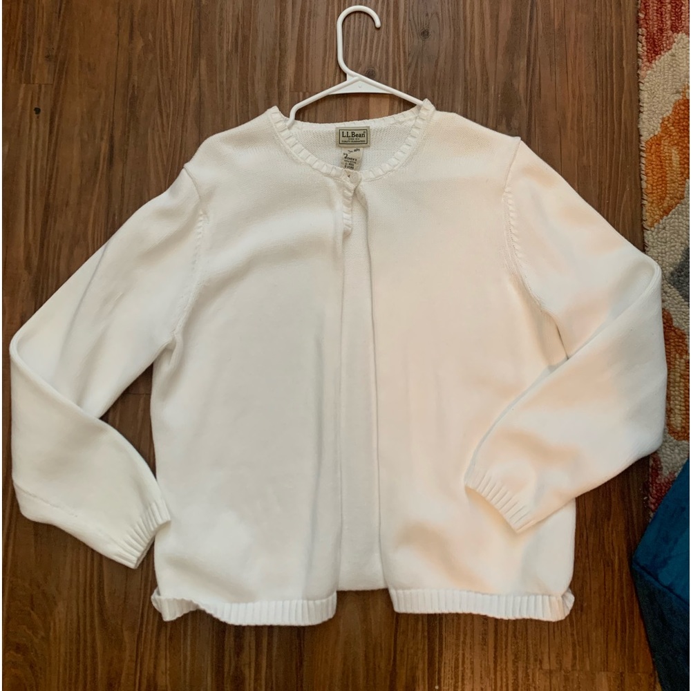 L.L. Bean sweater cardigan. basically brand new. fits like a M/L.